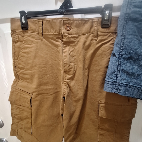 St Johns Bay & Dessert Dunes 2 Pair of Shorts Size 32 - Picture 1 of 6